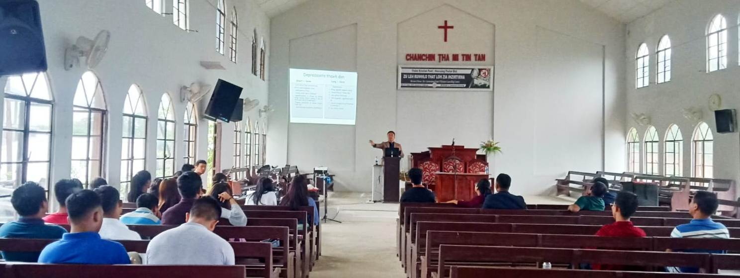Hauruang Pastor Bial-ah Zu leh Ruihhlo that loh zia inzirtirna neih a ni.