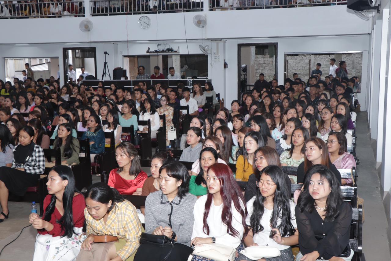 TKP Bazar Pastor Bial leh Rahsiveng Pastor Bial, Lunglei ten  Joint Fellowship an nei.