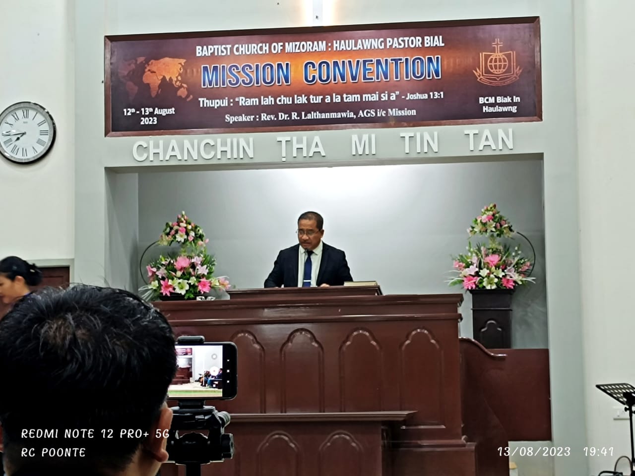 Haulawng Pastor Bial -ah Mission Convention neih a ni.